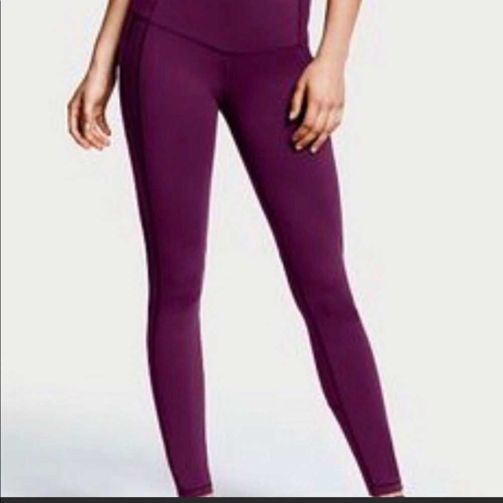 Victoria's Secret Knockout Sport Pocket tight